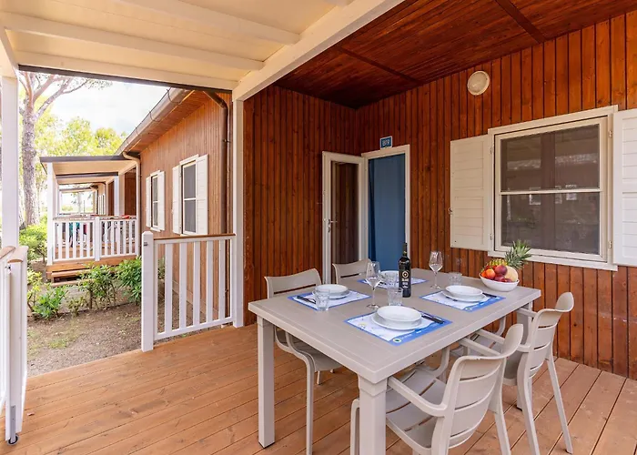 At Family Collection 度假居 *